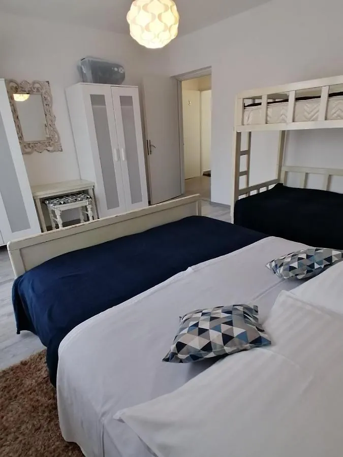 Rose 3 Apartment Baska